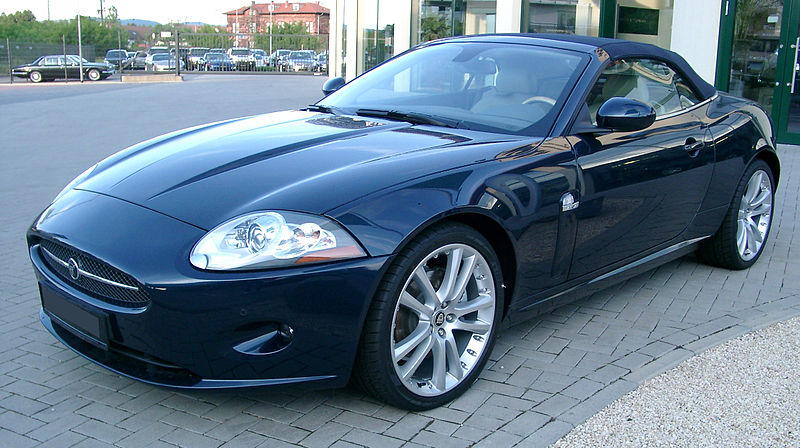 Bestand:Jaguar XK8 Cabriolet front 20070520.jpg