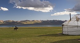 Lake Son Kol, Kyrgyzstan.jpg