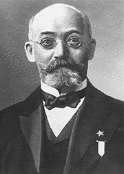 Portrait en noir et blanc de Louis-Lazare Zamenhof, inventeur de l'espéranto.