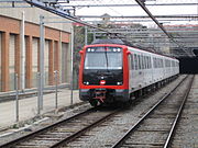 Tog type 5000 på Barcelonas metro ved stasjonen Can Boixeres