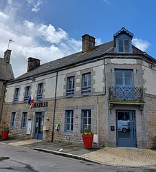 The town hall of Montaudin