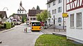 Rheinau: Poststrasse mit Bergkirche im Hintergrund und Kirchgemeindezentrum rechts