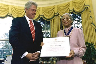 Rosa Parks receives the award from President Bill Clinton, 1996