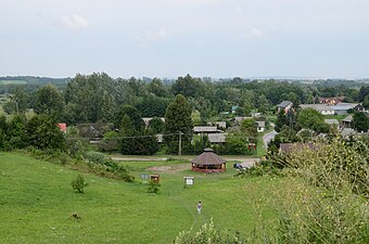 Widok na wieś z pozostałości grodu Czerwieńskiego