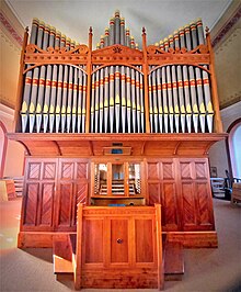 Pipe organ in Sailauf, Germany, built by Harrison & Harrison in 1902 for the Grove Road Methodist church in Harrogate, UK Sailauf, St. Vitus (Harrison-&-Harrison-Orgel) (1).jpg