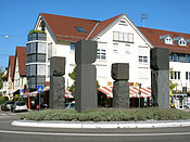 Vier Säulen im Kreisverkehr, Schwaikheim