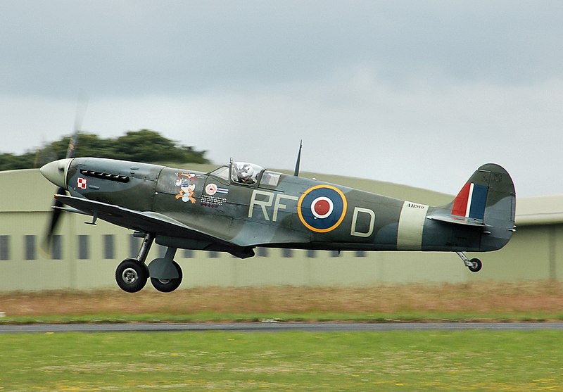 800px-Spitfire_mark5b_ab910_of_the_bbmf_arp.jpg