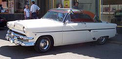 1954 Ford Crestline Skyliner