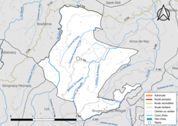 Carte en couleur présentant le réseau hydrographique de la commune