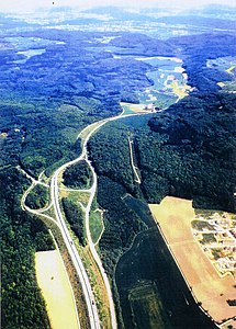Luftbild auf den Waidhof(pass) und der Autobahnanschlussstelle Lörrach-Ost aus dem Jahr 1996