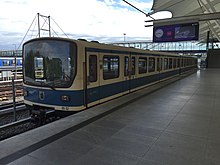 B-Wagen 502 am Bahnhof Fröttmaning