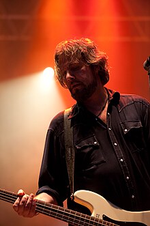 Dørum performing live with DumDum Boys at Døgnvill, 29 August 2009.