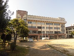 福岡市中央区にある福岡市立春吉小学校