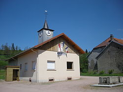 Skyline of Lesseux