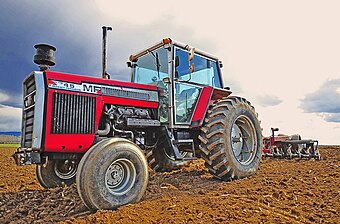 Massey Ferguson MF 2745