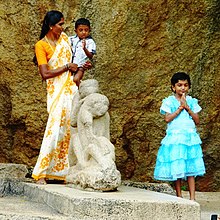 Mother and children, Mahabalipuram Mother and children. Mahabalipuram.jpg