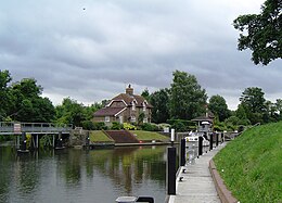 OldWindsorLock02.JPG