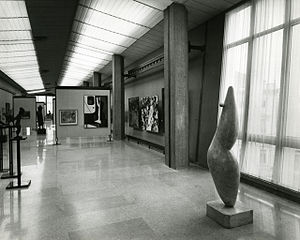 Gallery, 1959