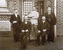 Perth Observatory staff-1900.jpg