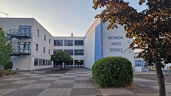 Haupteingang der Ricarda-Huch-Schule