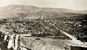 Ruins of the Armenian part of the city of Shusha after the March 1920 pogrom by Azerbaijani armed units. In the center - church of the Holy Savior.jpg