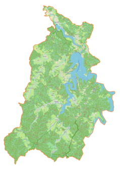 Mapa konturowa gminy Solina, na dole po prawej znajduje się punkt z opisem „Rajskie”