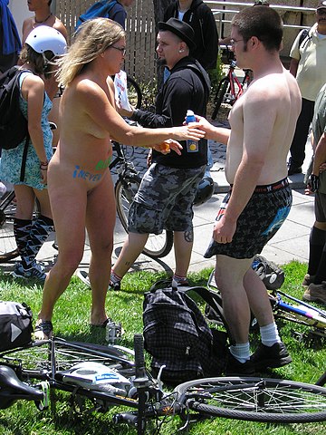 FileWorld Naked Bike Ride San Franciscojpg san francisco nude amat r k zlar