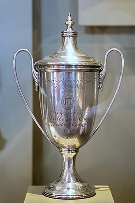 Troféu do Torneio de Wimbledon de 1956.