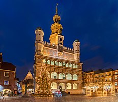 L'hôtel de ville de Poznań, en Grande-Pologne. (définition réelle 5 612 × 4 876)