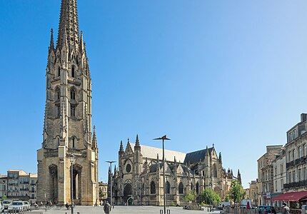 Flèche Saint-Michel à Bordeaux.