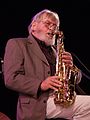 Q722447 Bud Shank in 2006 (Foto: Daniel Shen) geboren op 27 mei 1926 overleden op 2 april 2009