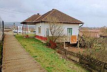 link=//commons.wikimedia.org/wiki/Category:Chețani train station