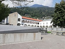 Piazza dell'ex convento delle agostiniane a Monte Carasso