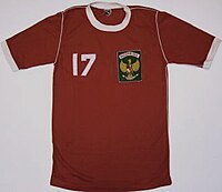 Camiseta de fútbol de Indonesia con los números 17 en 1981