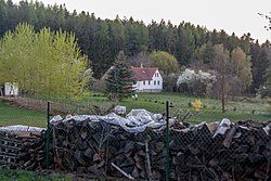 Dům ve vesnici (2019)