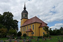 Kostel svatého Bartoloměje v místní části Röhrsdorf
