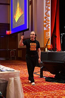 Krauss lecturing about cosmology at TAM 2012 Lawrence Krauss 7-14-2012.JPG