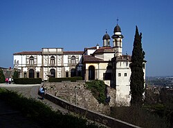 Kostel sv. Jiří a villa Duodo