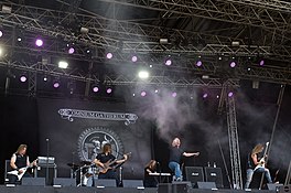 Omnium Gatherum yn 2016