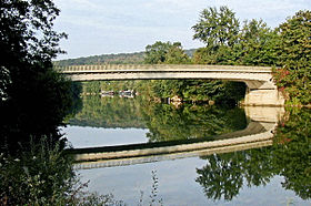 Image illustrative de l’article Pont de Luzancy
