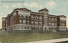 ОткрыткаLaCrosseWIStateNormalSchoolCirca1907.jpg