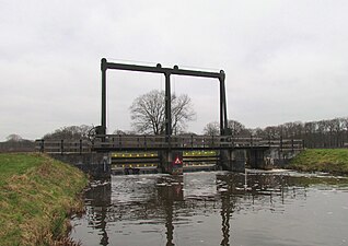 De monumentale schuifstuw in de Berkel bij Warnsveld (ten oosten van Zutphen).