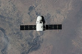 SpaceX CRS-2 приближается к МКС