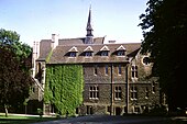 St. antony's College, Oxford.JPG