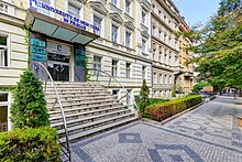 Университет Нью-Йорка в Праге Exterior.jpg