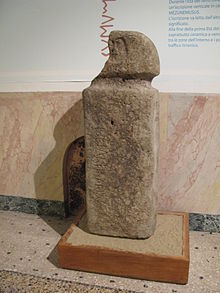 Statue-menhir of a warrior recovered in Zignago, Ligurian Archeology Museum of Genoa Zignago-statua stele-museo archeologia ligure.jpg