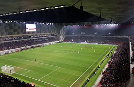 A döntő helyszíne, a tiranai Arena Kombëtare