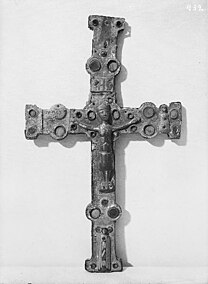 Processionscrucifix från Edåsa kyrka, nu på Västergötlands museum. Foto från 1923.[9]