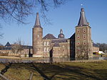 Schloss Hoensbroek von der Wasserseite aus gesehen