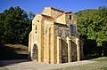 Iglesia de San Miguel de Lillo. Ramiro I (842–850) rakennutti kirkon.